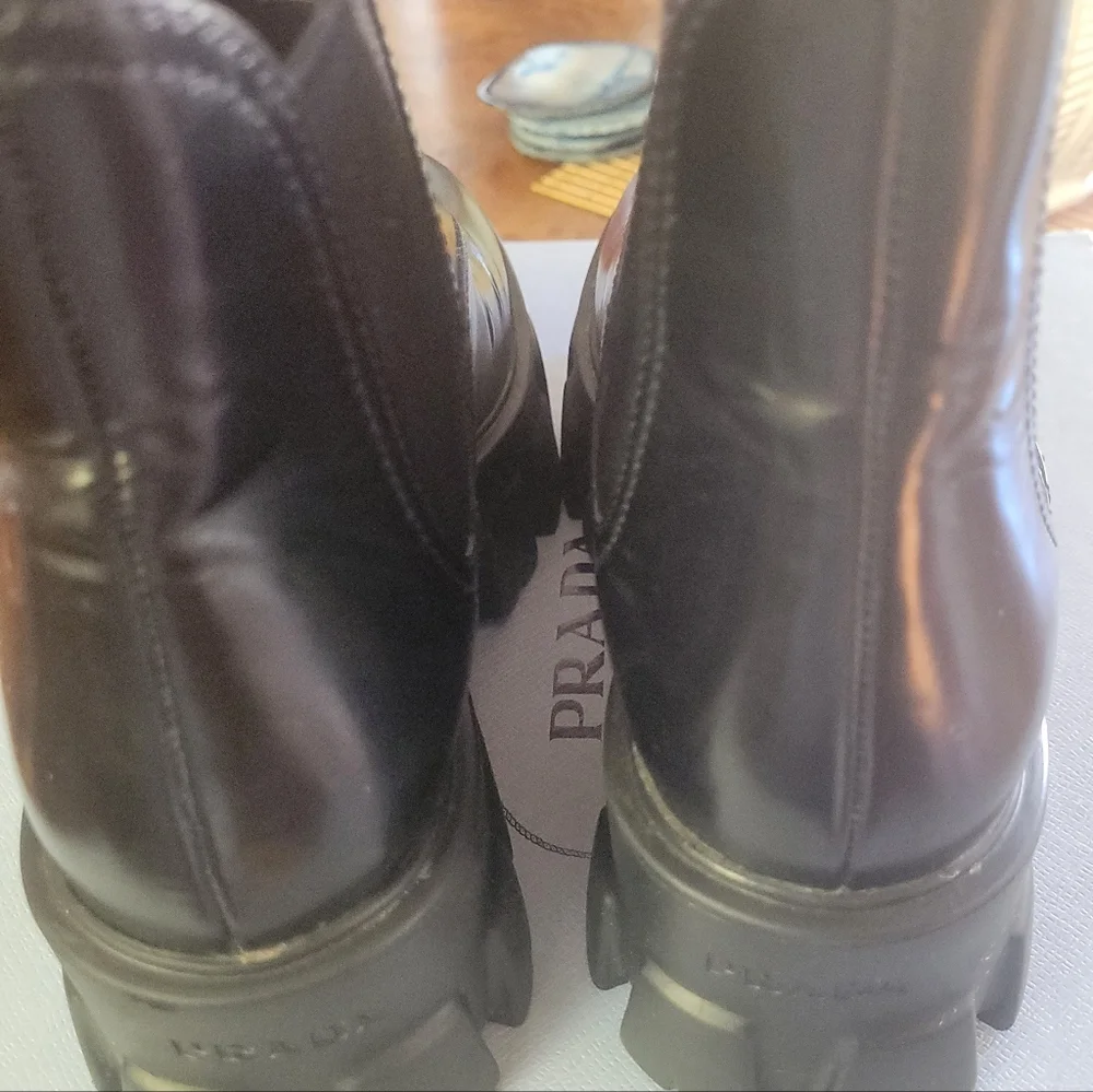 Prada Black Leather Chunky Lug-Sole Chelsea Ankle Boots - Picture 4 of 10